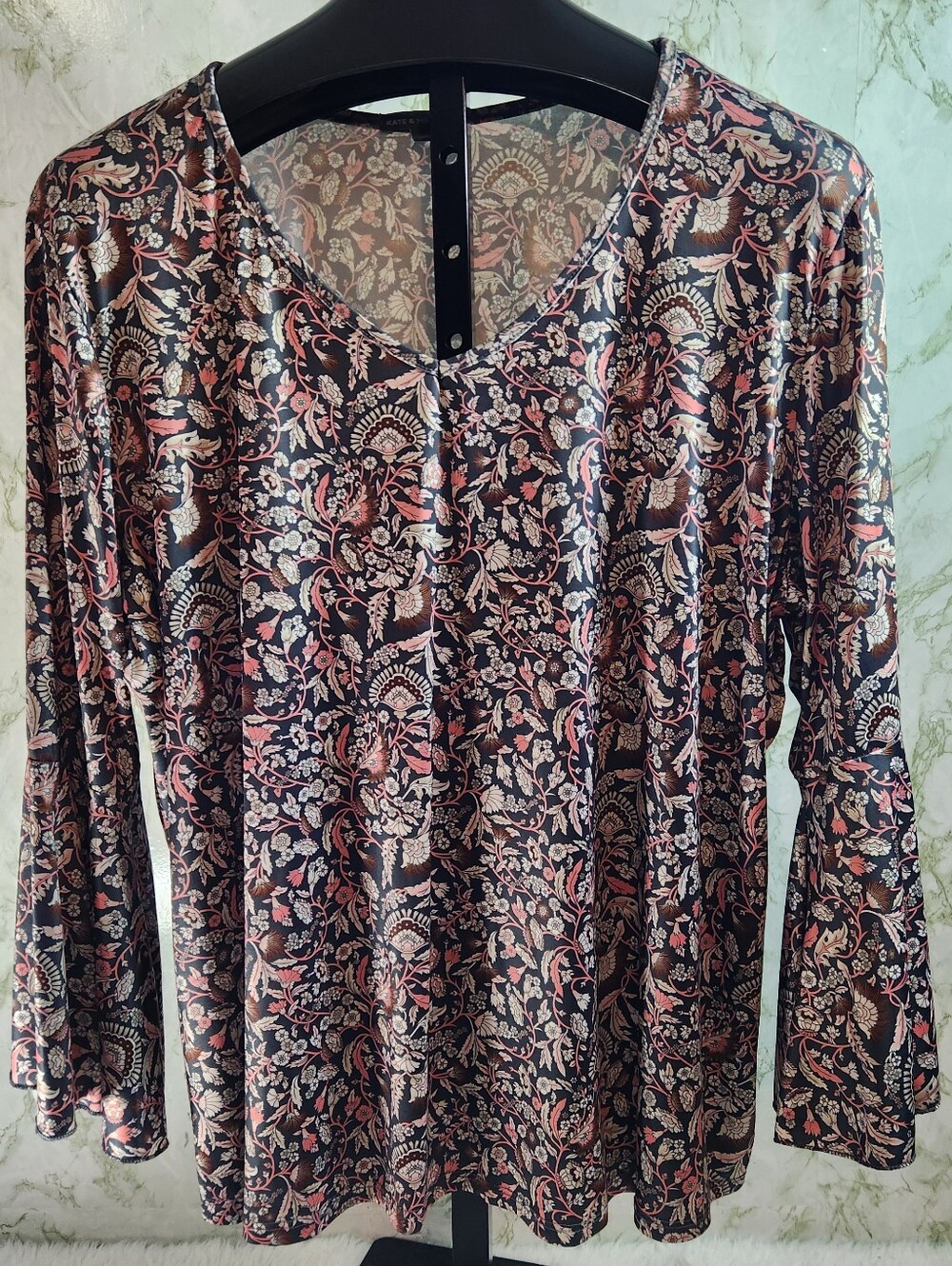 KATE & MALLORY Pretty Floral Print Top